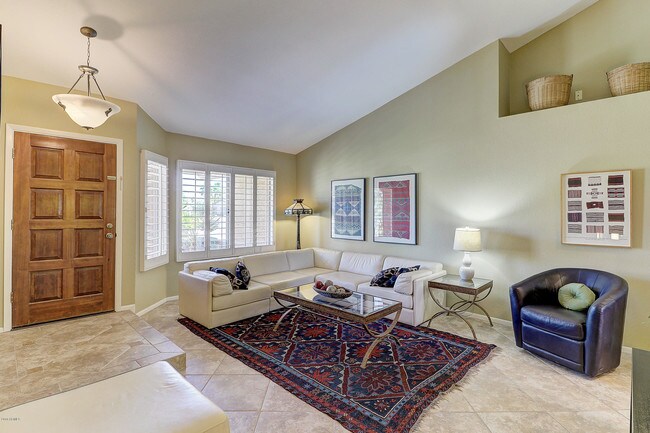 Building Photo - 8894 E Sheena Dr
