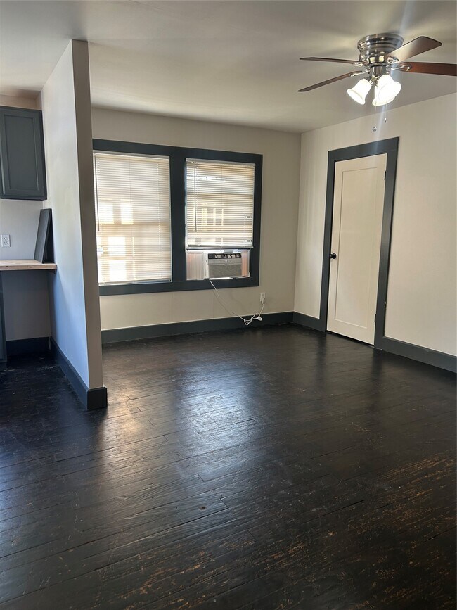Foto del edificio - 1534 Lawson St