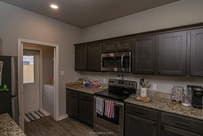 Building Photo - 3006 Marvel Ct