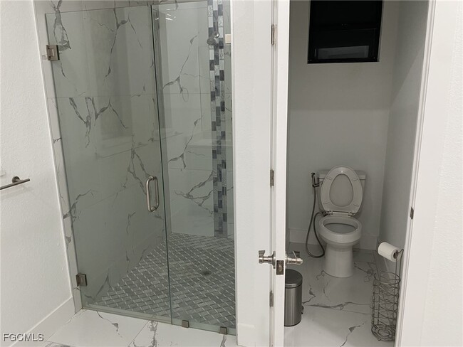 Foto del edificio - 1119 Colonial St E