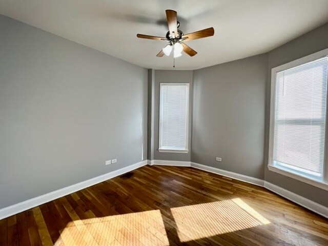 Foto del edificio - 6527 S Langley Ave