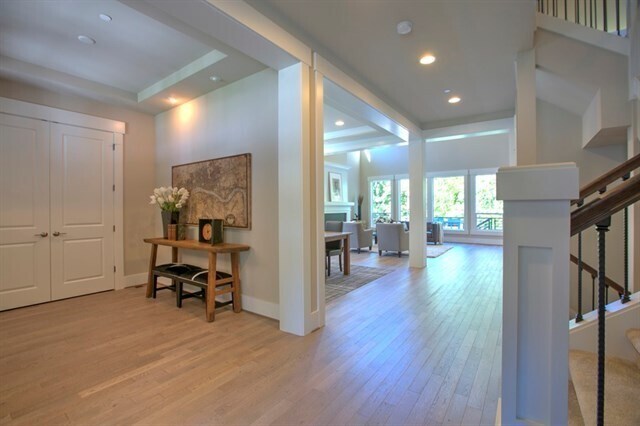 Foto del edificio - Beautiful 5 Bed 5.5 Bath Home in Mercer Is...