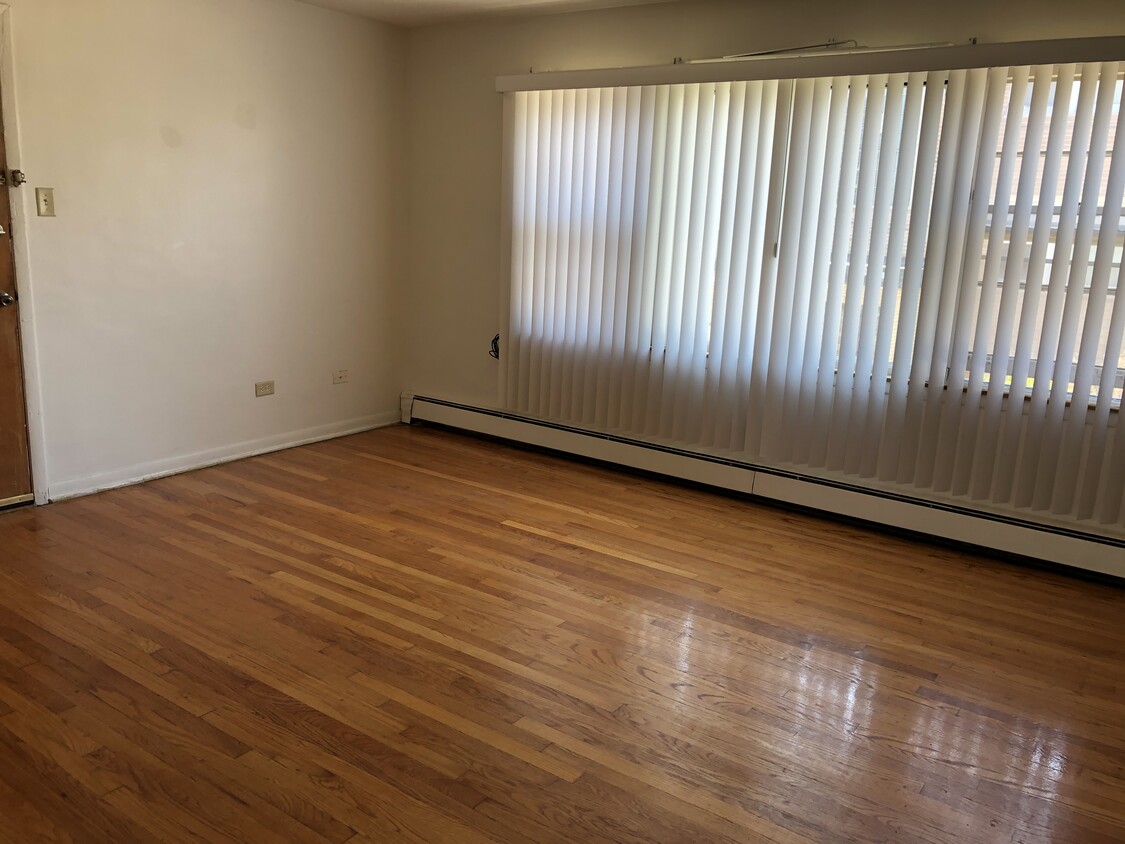 Living Room - 3601 W 79th St