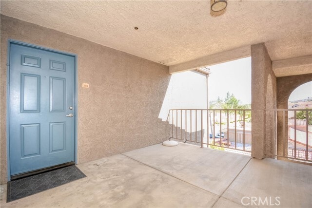 Building Photo - 1020 Vista Del Cerro Dr