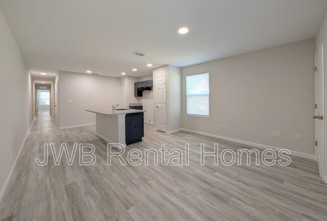 Foto del edificio - 530 Odessa St