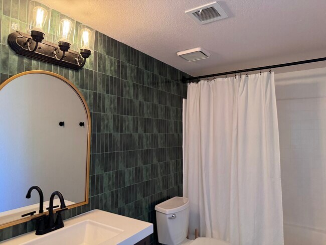 Foto del edificio - 18811 N 19th Ave