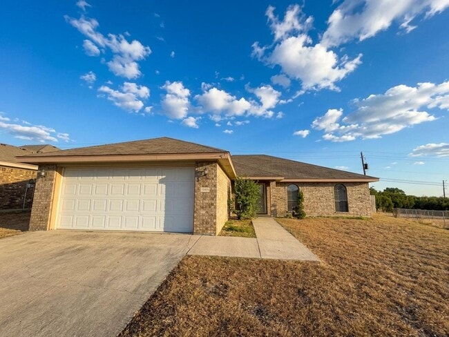 Building Photo - 2903 Westwood Dr