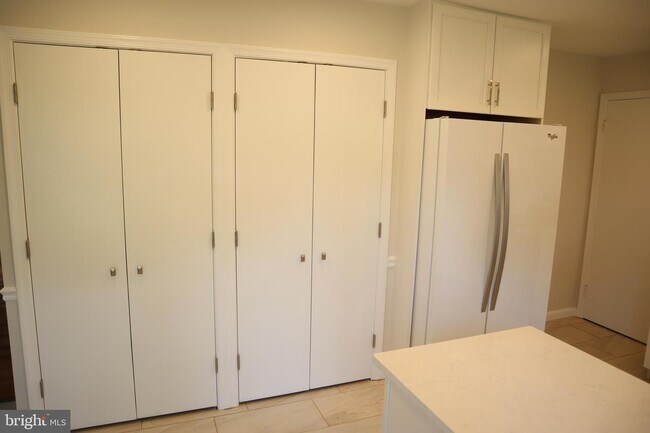 Building Photo - 9021 Falls Chapel Way