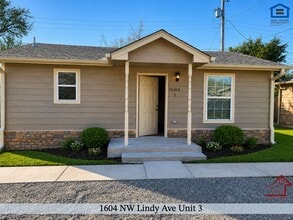 Building Photo - 1604 NW Lindy Ave