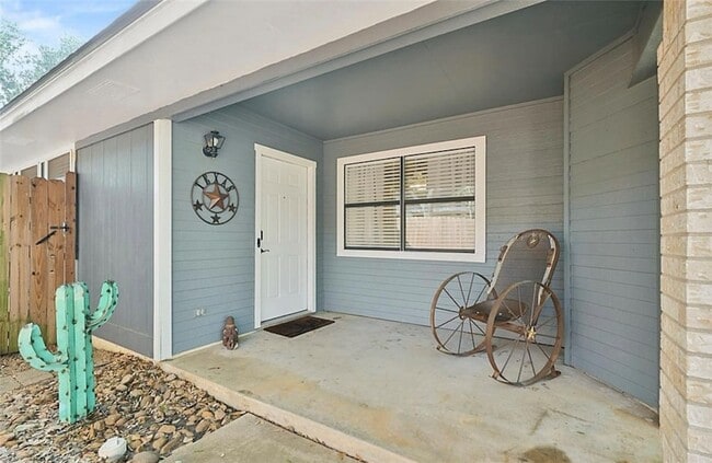 Building Photo - 4022 Windfree Dr