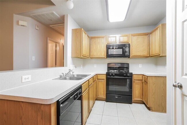 Building Photo - 6723 Highwind Bend Ln