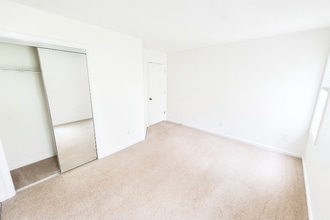 Building Photo - 2200 Mountain Mist Ct