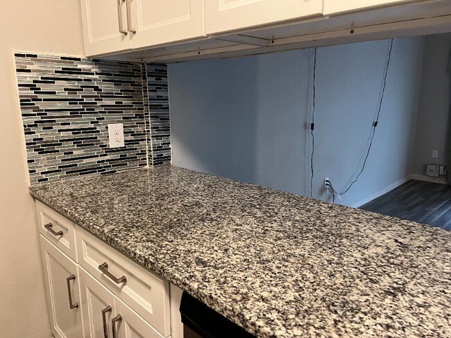 Foto del edificio - 2001 Cervantes Ct