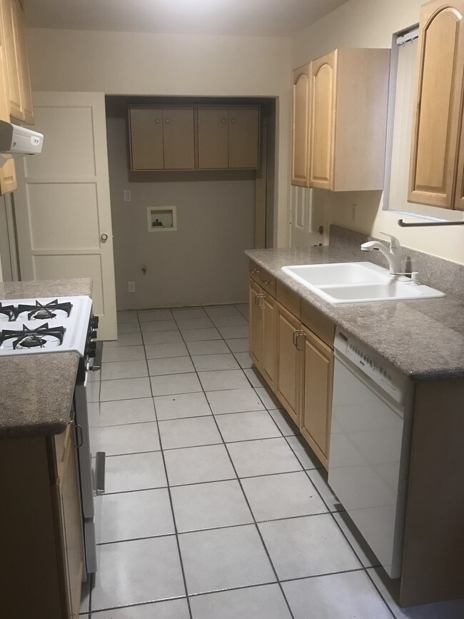 14228 Gilmore St, Los Angeles, CA 91401 House for Rent in Los Angeles