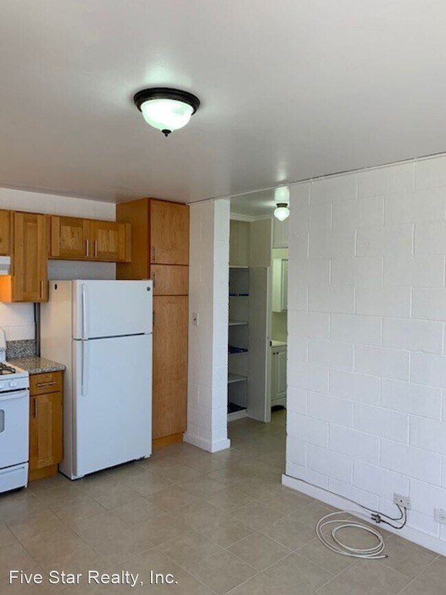 Building Photo - 1015 Kemole Ln