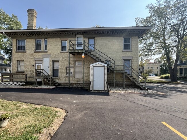 Building Photo - 521 E Court St
