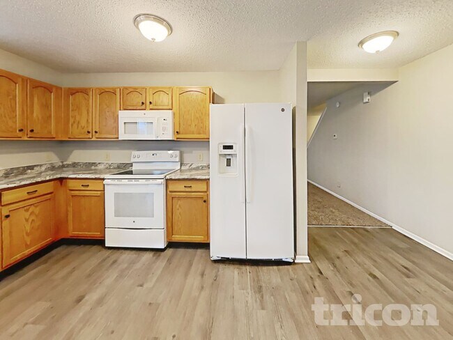 Building Photo - 2875 Ludwig Dr