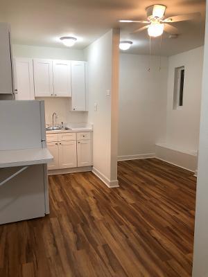 Building Photo - 5433 N Kenmore Ave