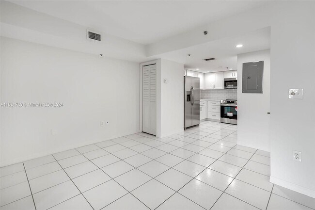 Building Photo - 1650 Coral Wy