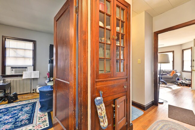 Interior Photo - 3925 W St NW