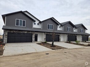 Building Photo - 1630-1630 Aspen Ct