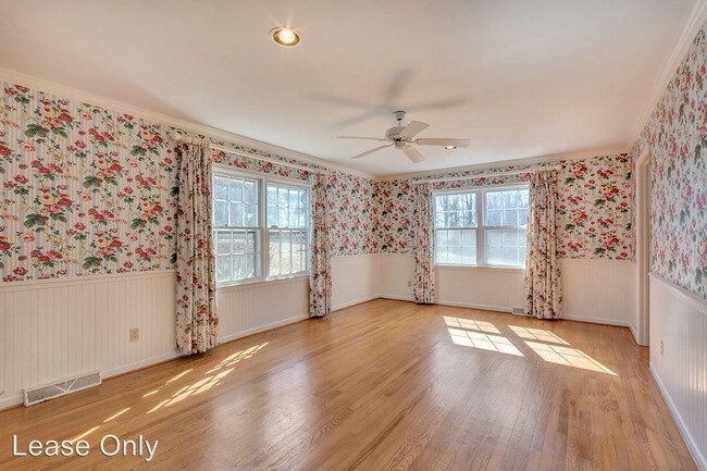 Foto del edificio - 3318 Horseshoe Bend Rd