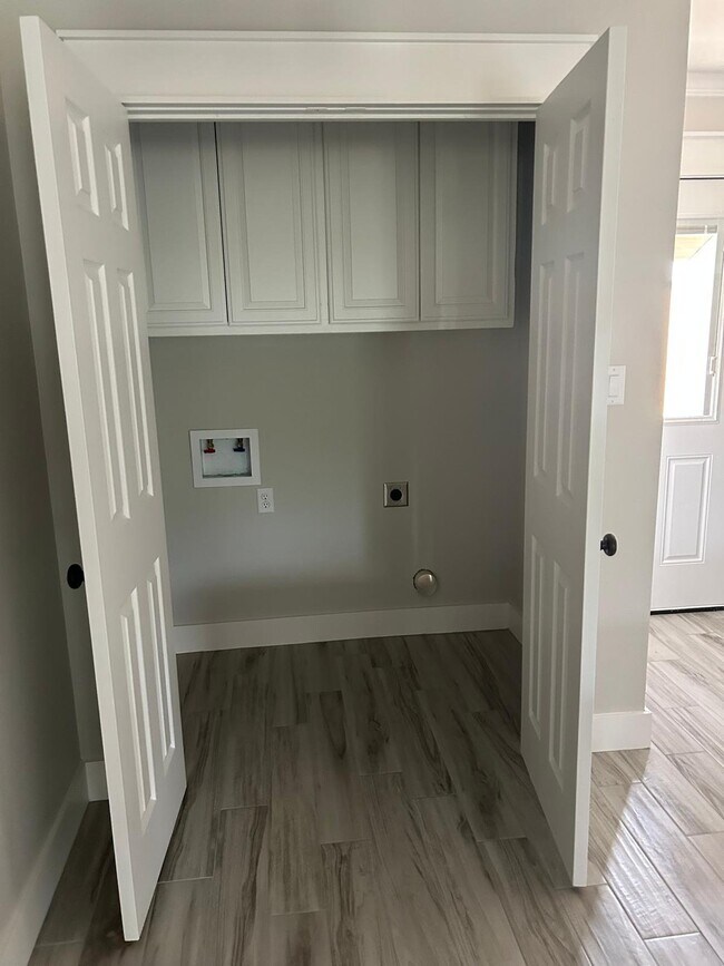 Foto del edificio - 3991 Byrd Ln