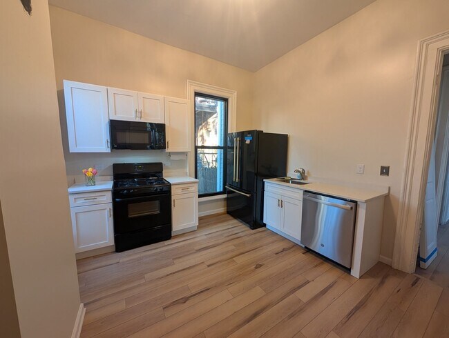 Foto del edificio - 244 Virginia St