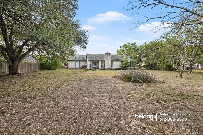 Foto del edificio - 426 Spring River Dr