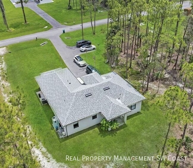 Building Photo - 4267 4th Ave SE