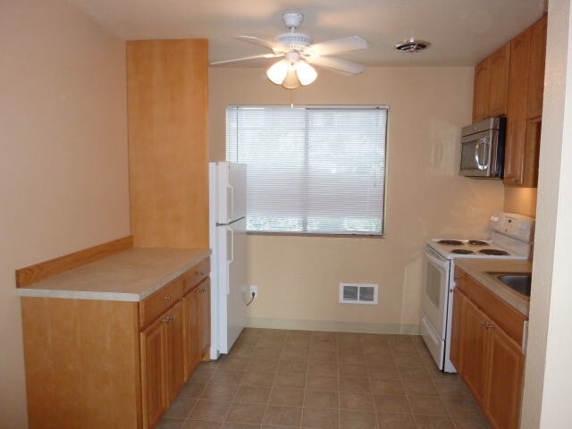 Foto del edificio - 21034 74th Ave W