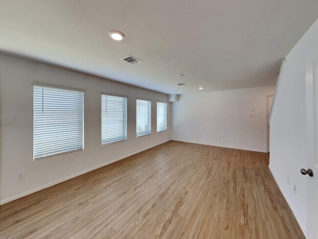 Building Photo - 18826 Charter Elm Dr