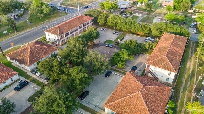 Foto del edificio - 606 Buena Vista Dr