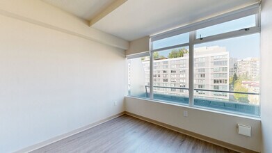 Interior Photo - Elements Apartments