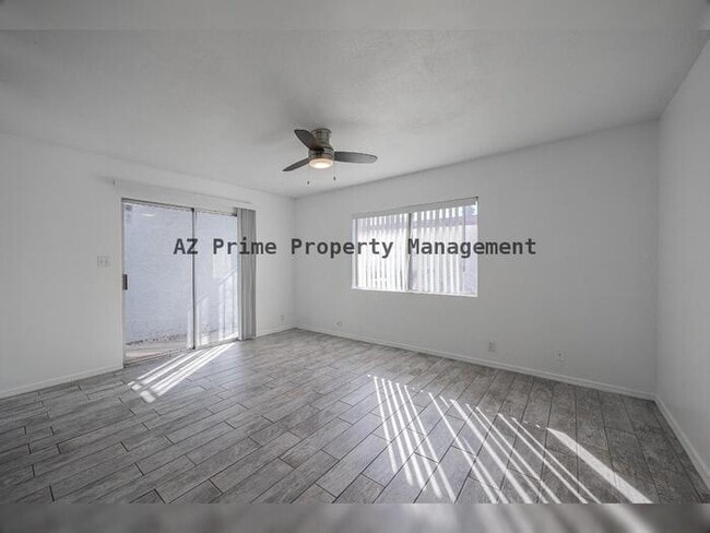 Building Photo - 6822 N 35th Ave