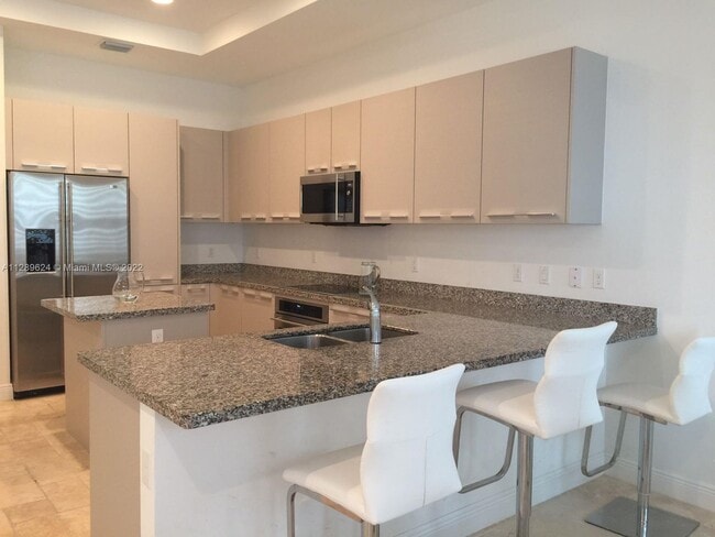 Building Photo - 5189 NW 85th Ave  5189 Miami Fl 33166
