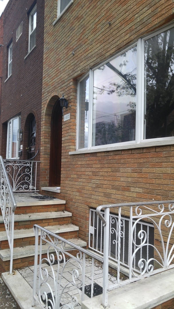 Building Photo - 2415 S 15th St
