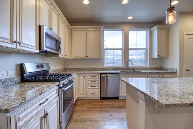 Building Photo - 3486 W Waterbury Dr