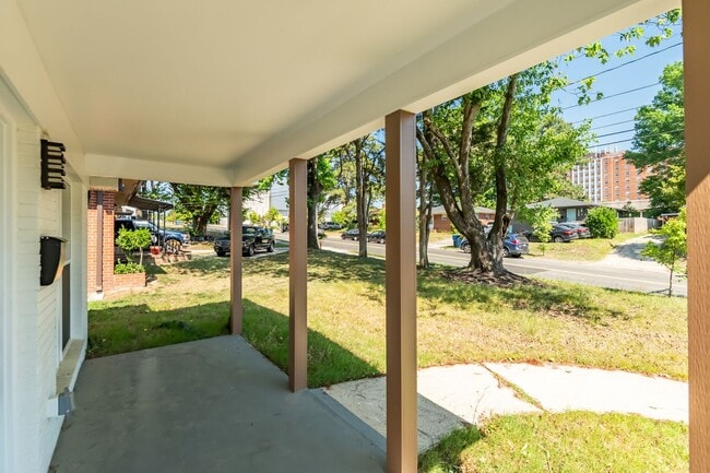 Foto del edificio - Completely Renovated Durham Home!