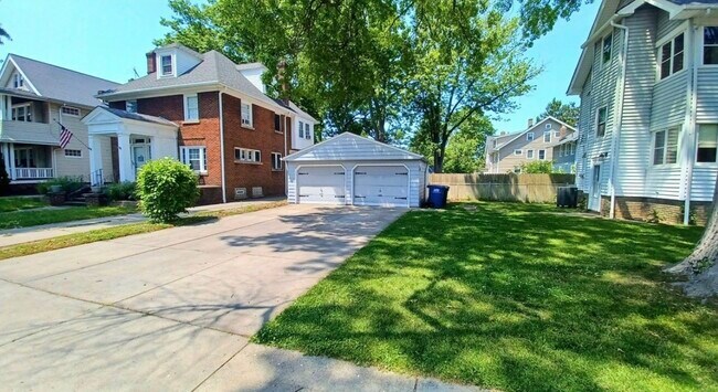 Building Photo - 1296 Nicholson Ave
