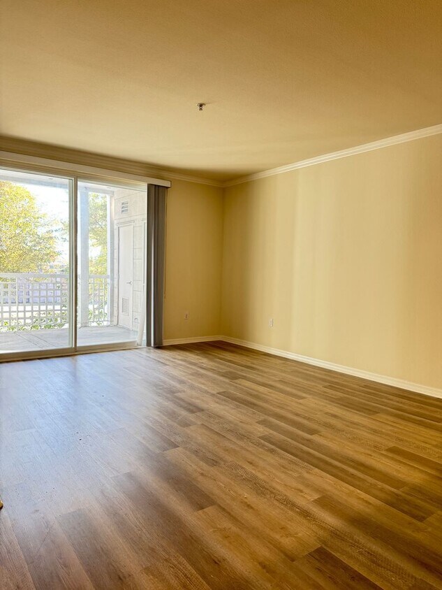 Large Santa Clara 1 Bedroom Condo in River... - Large Santa Clara 1 Bedroom Condo in River...