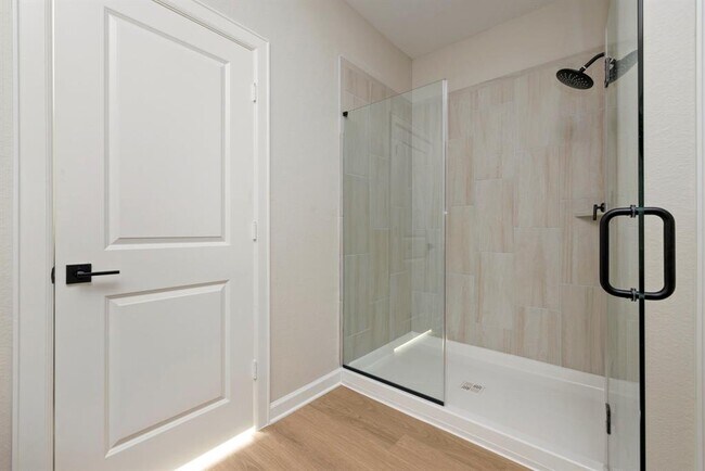 Building Photo - 3129 Banyan Dr