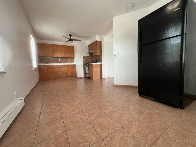 Foto del edificio - 2465 Grand Ave