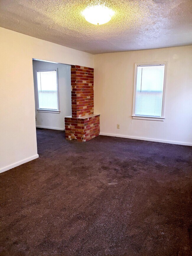 Foto del edificio - 3612 E 13th St N