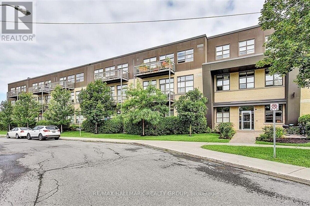 Photo principale - 345-345 St Denis St