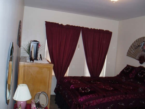  - 421 Roosevelt Ave