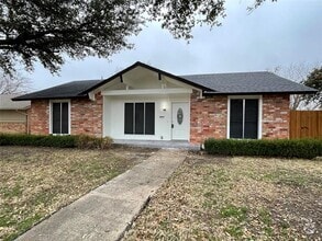 Building Photo - 2113 Glencrest Ln