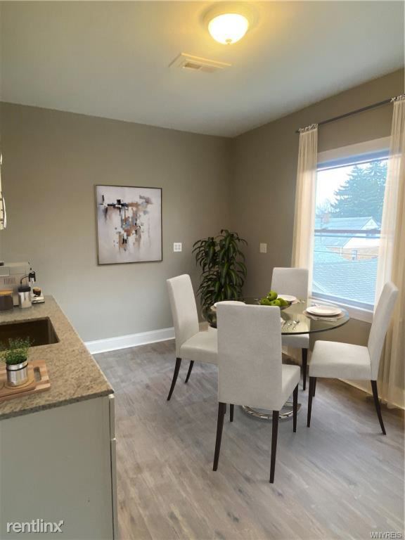 Foto del edificio - 3 br, 1 bath Duplex - 93 Hayden Street B