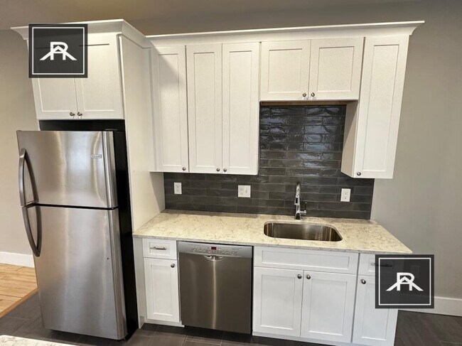 Building Photo - 4 bedroom in Allston MA 02134