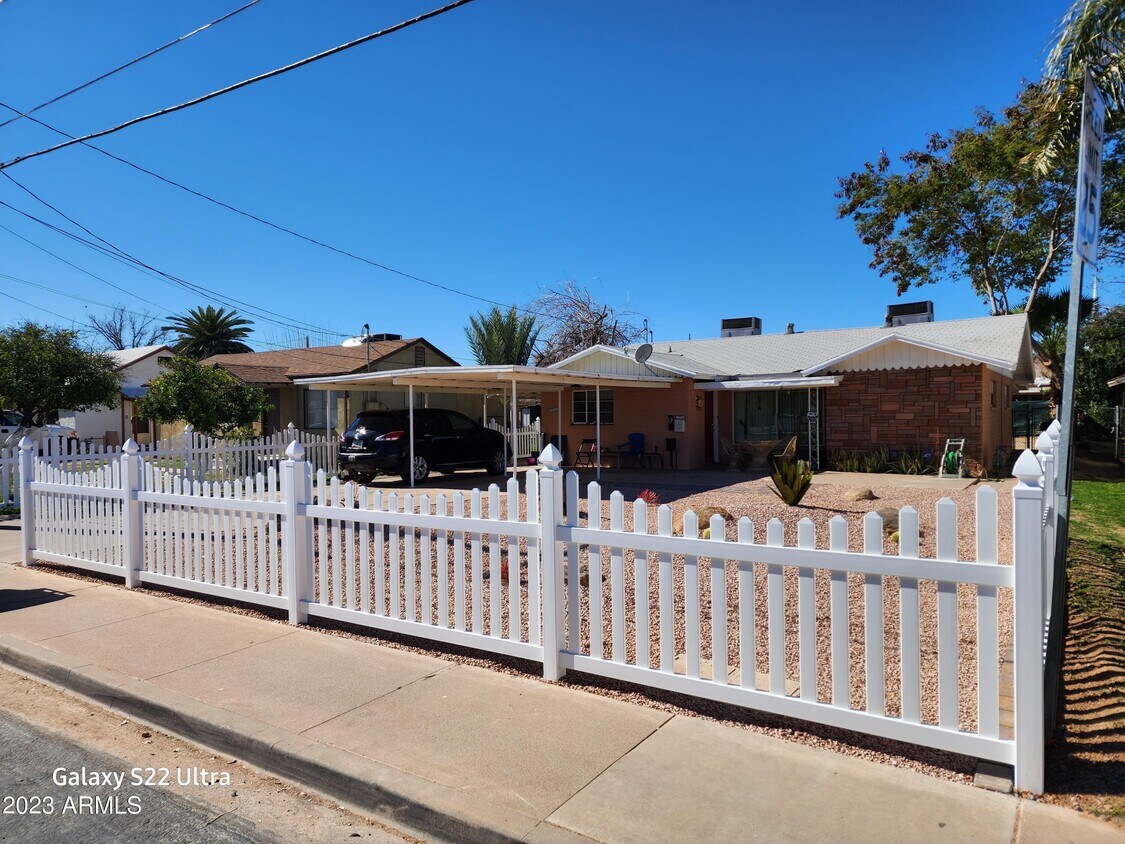 216 S Hobson Unit B, Mesa, AZ 85204 Room for Rent in Mesa, AZ